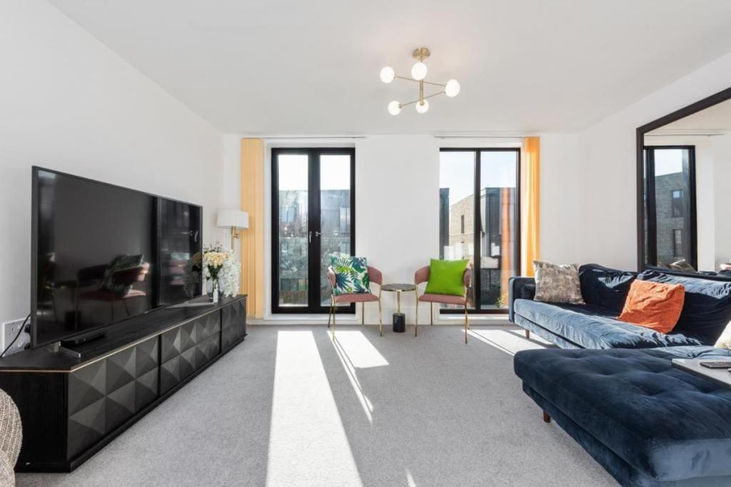 Amazing New Built Townhouse With Garden In London Villa Hendon Exterior photo